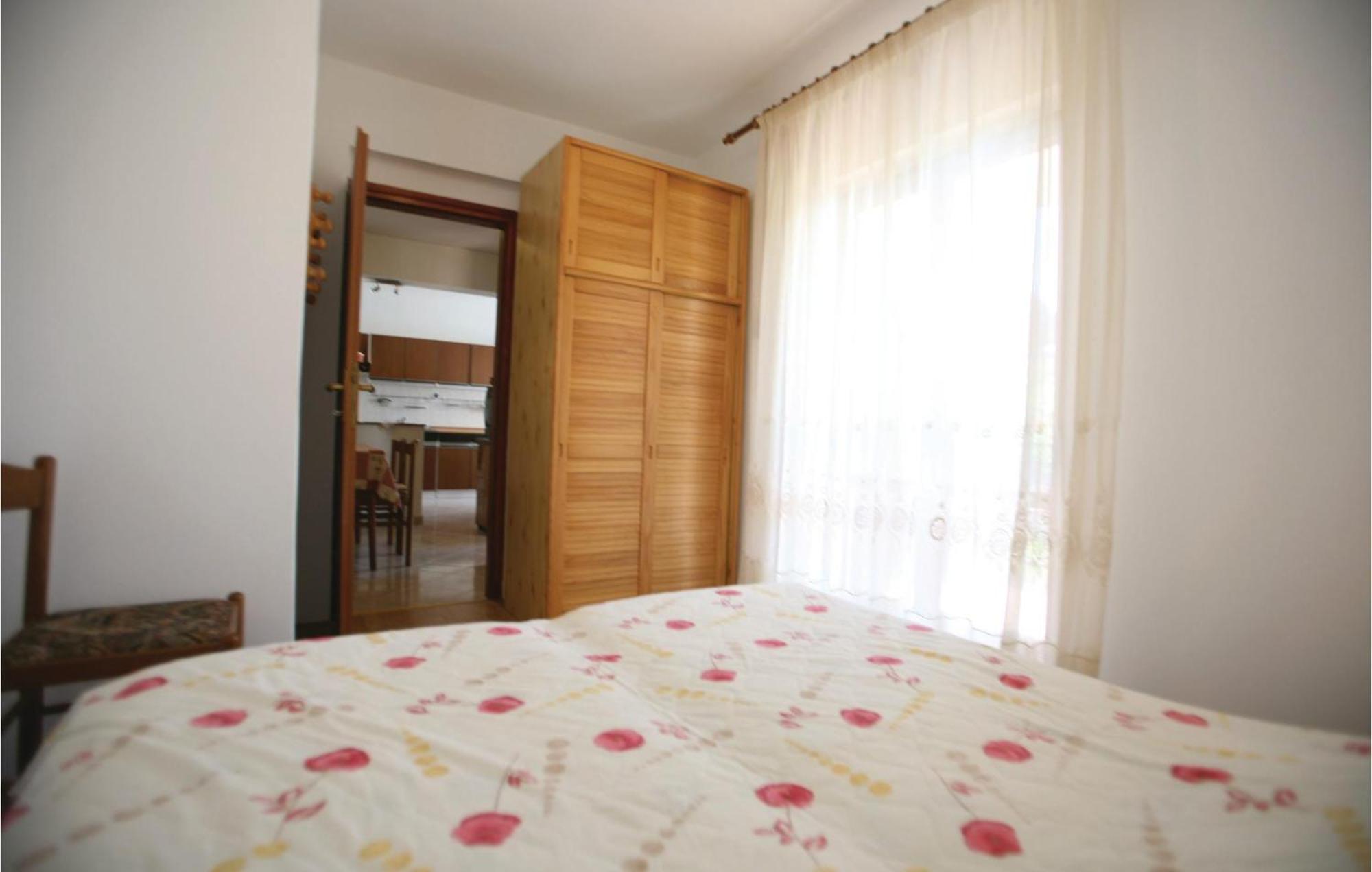 Awesome Apartment In Labin With Wifi Rasa ภายนอก รูปภาพ