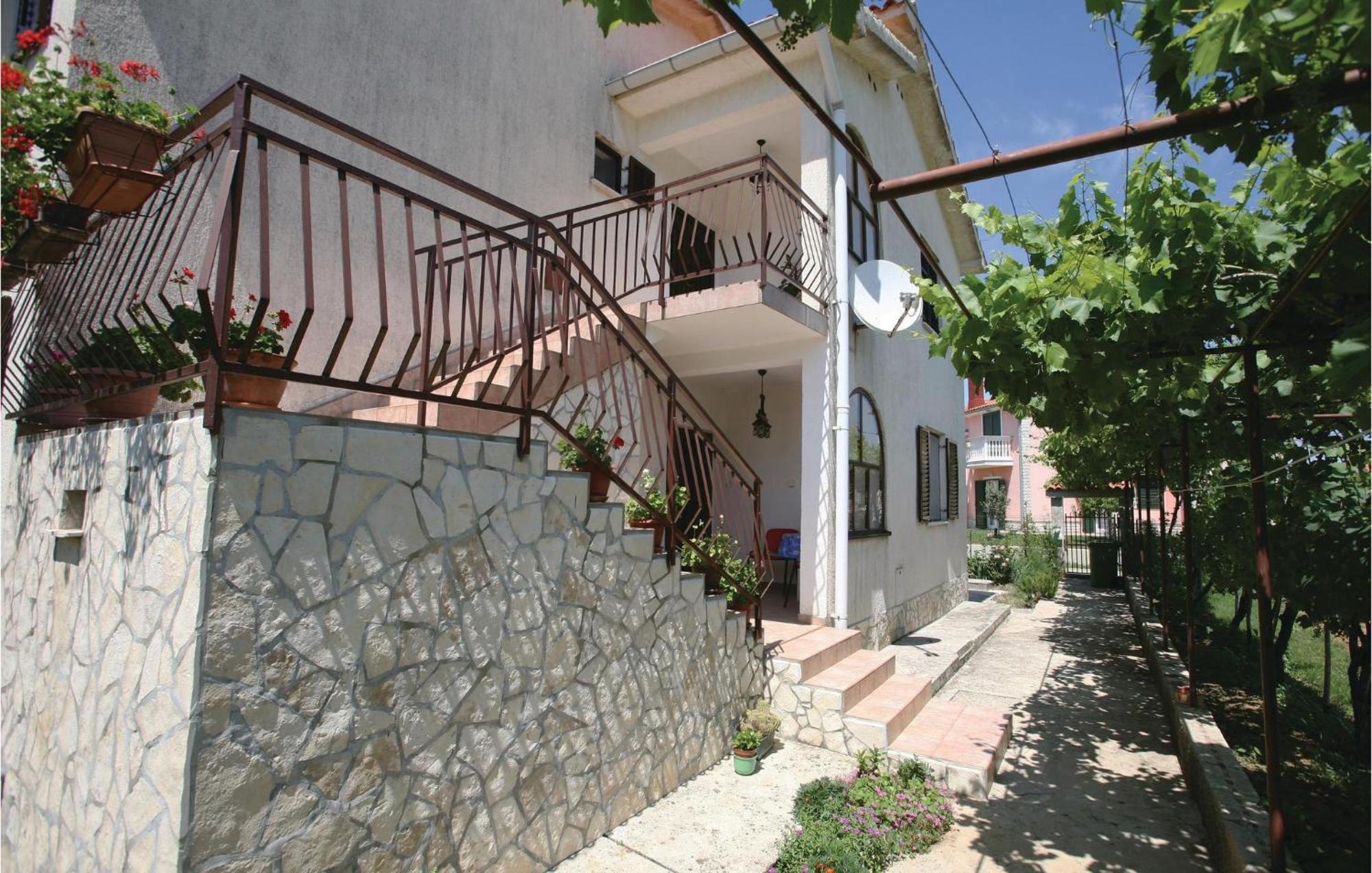 Awesome Apartment In Labin With Wifi Rasa ภายนอก รูปภาพ