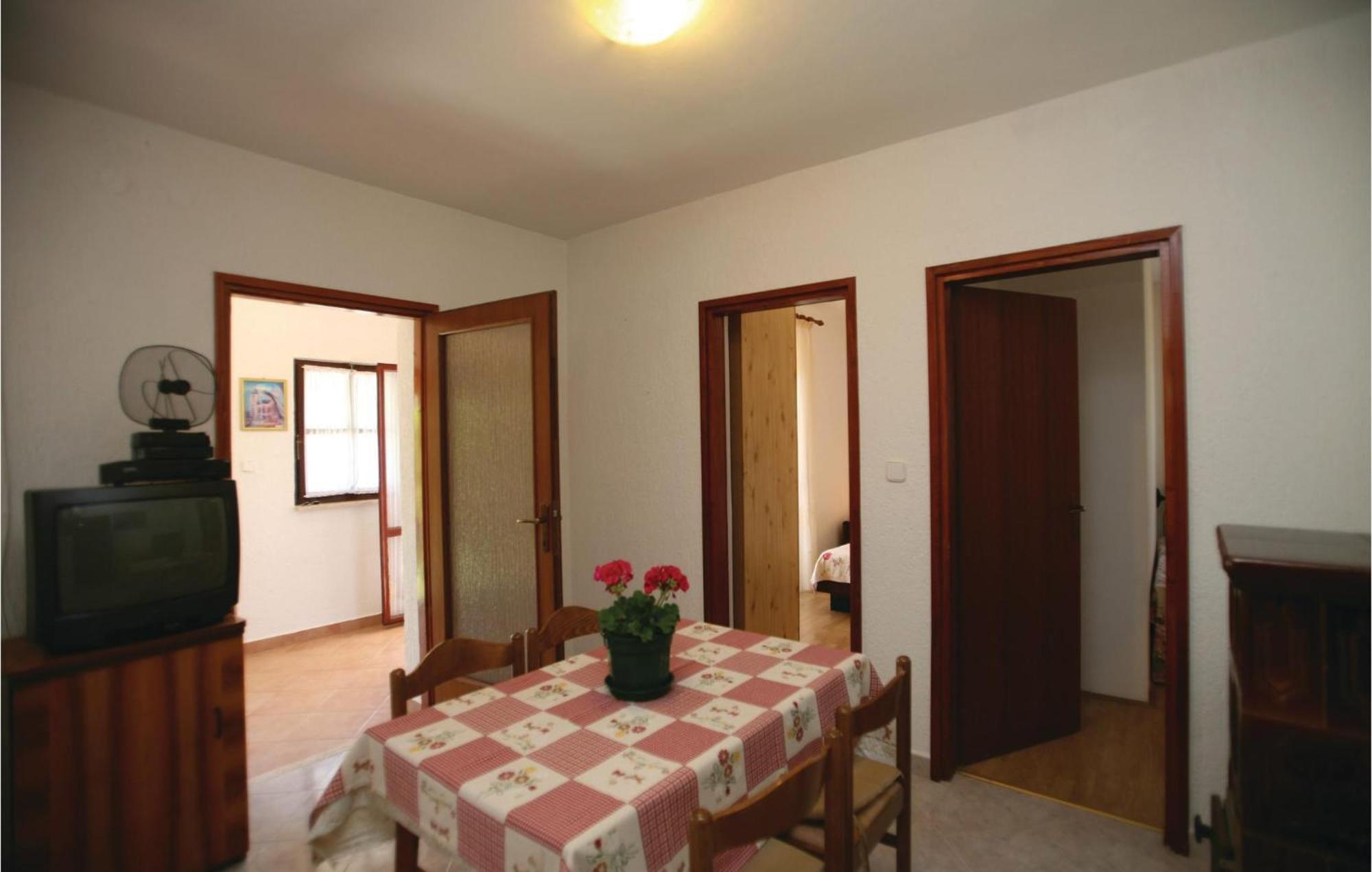 Awesome Apartment In Labin With Wifi Rasa ภายนอก รูปภาพ