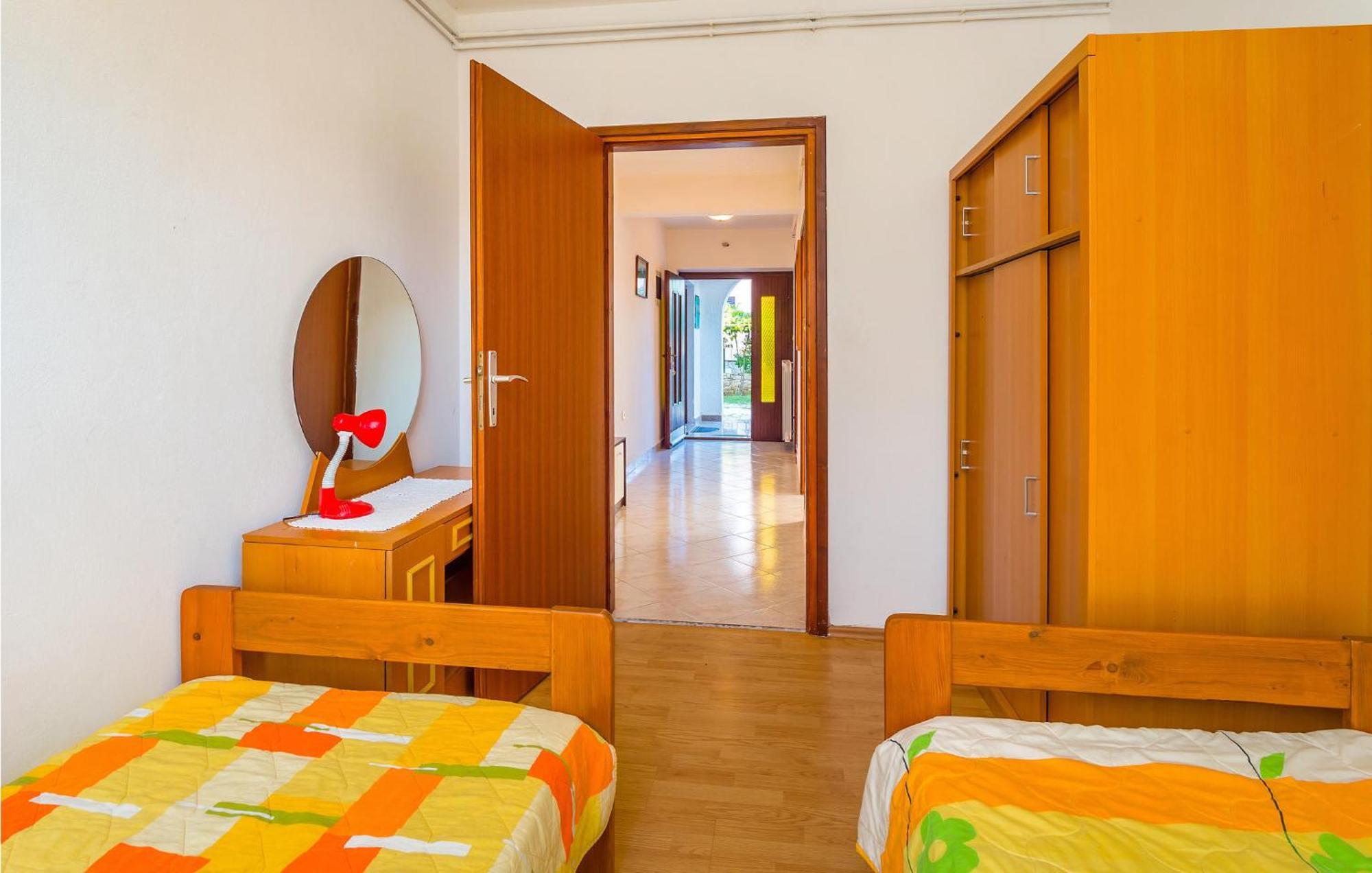 Awesome Apartment In Labin With Wifi Rasa ภายนอก รูปภาพ