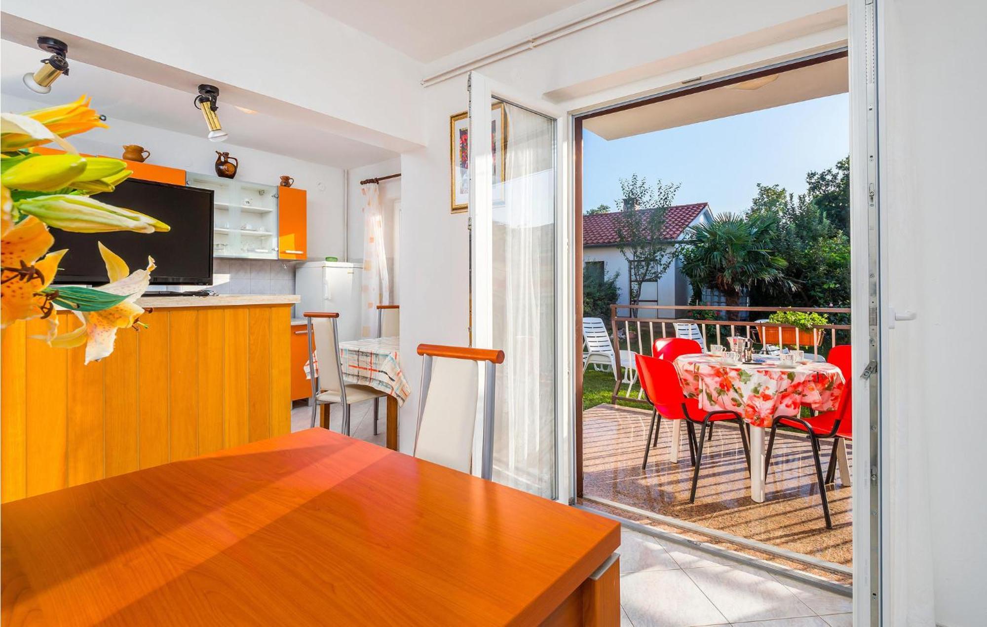 Awesome Apartment In Labin With Wifi Rasa ภายนอก รูปภาพ