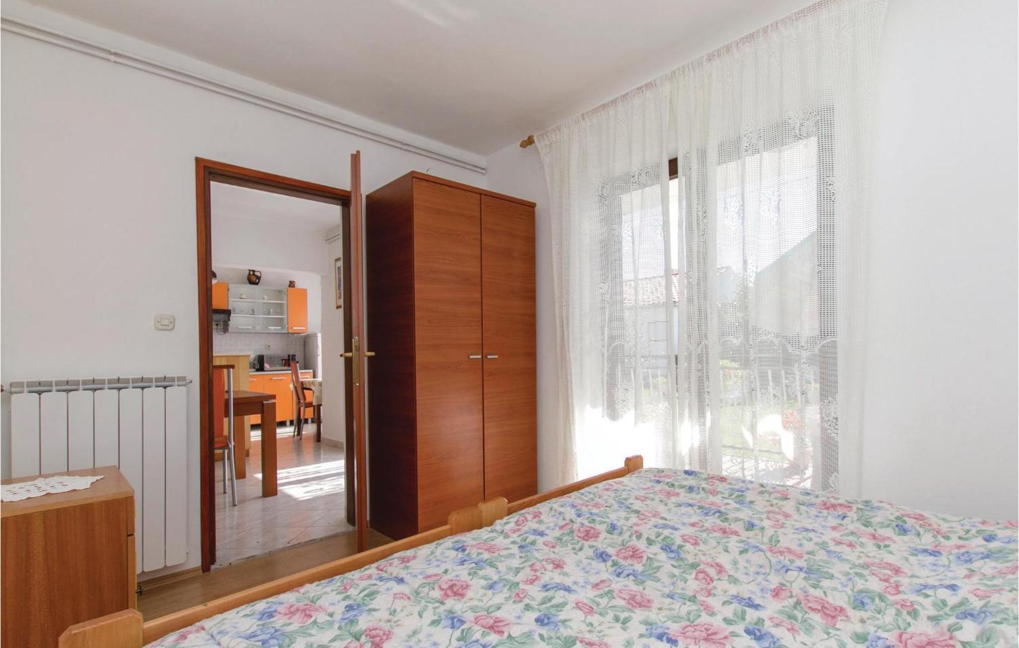 Awesome Apartment In Labin With Wifi Rasa ภายนอก รูปภาพ